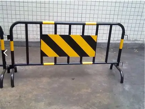 Barrière de sécurité mobile en acier inoxydable pour centre commercial, métro, ferroviaire, avec logo d'exposition personnalisable - Product Image 3