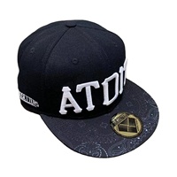 Topi Snapback Pria Klasik 6-Panel Wol Akrilik OEM Performa Tinggi Model Flat Bill Bordir 3D Puff Huruf Empat Kustom
