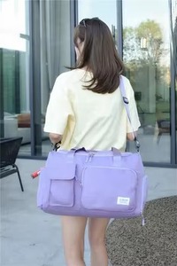 Sac de voyage unisexe de grande capacité, fourni par l'usine, avec logo personnalisé, en tissu Oxford imperméable, fermeture éclair tendance, sangle réglable durable - Product Image 3