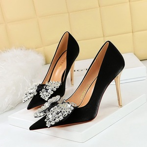 Zapatos de Mujer en Oferta, Tacones Metálicos, Tacones Súper Altos, Satén, Corte Bajo, Zapatos de Punta con Lazo de Agua, 2023 - Product Image 4