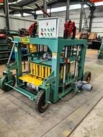 Machine de fabrication de blocs creux mobiles à haute compactation pour le recyclage des déchets de construction, hydraulique automatique pour béton