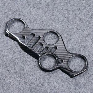 Cubierta Superior de Fibra de Carbono para la Triple Abrazadera de Yamaha YZF-R1 2020-2025 - Product Image 2