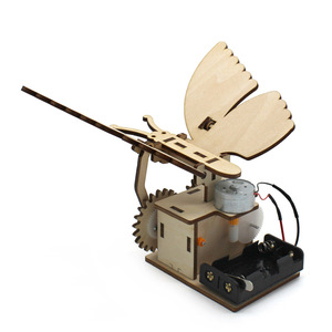 Kit de papillon mécanique en bois, modèle éducatif STEM, expérience scientifique pour enfants de 7 à 9 ans, jouet d'assemblage à monter soi-même, alimenté par batterie - Product Image 1