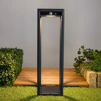 Détecteur de mouvement moderne en aluminium Ip44 pour les parcs de jardins extérieurs Lampes de pelouse à led solaires