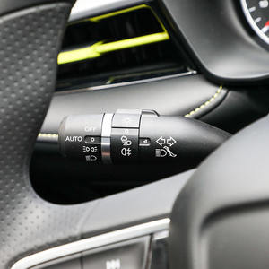 Vente chaude Roewe I5 2022 1.5L Manuel Edition Tranquillité d'esprit Essence SUV 4 portes 5 places Haute qualité Bon prix - Product Image 6