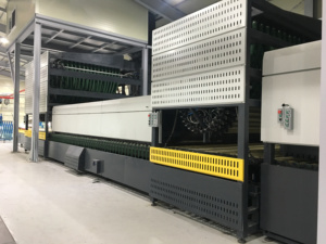 TANPU 공장 강화 유리를위한 다양한 모양의 고정밀 유리 제조 기계 - Product Image 3