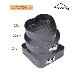 Outil de cuisson antiadhésif personnalisé plaque de cuisson carrée en forme de cœur avec un moule à gâteau à fond de boucle - Product Image 1