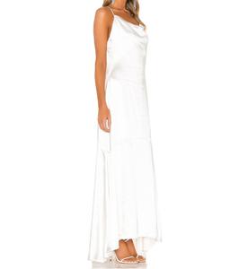 فستان نسائي طويل من الساتان, فستان سهرة أنيق من الساتان الأبيض ذو تصميم مكشوف الظهر مناسب لإشبينات العروس من الساتان - Product Image 3