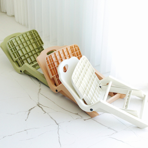 كرسي تعليمي للأطفال قابل للطي ومحمول من البلاستيك، تصميم عصري وآمن للاستخدام في غرفة النوم وغرفة المعيشة، مناسب للاستخدام الداخلي والخارجي - Product Image 4