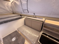 Remorque de camping-car de luxe 4x4 en aluminium léger, style moderne, avec lits superposés, pour pick-up, personnalisée en usine