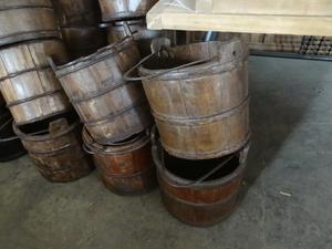 Çin geleneksel antika rustik eski Reclaimed katı ahşap su kovası ile demir kol - Product Image 3