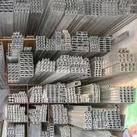 Profilés en aluminium 6063 sur mesure, fabrication de portes et fenêtres, découpe CNC disponible, prix catalogue compétitif, directement de l'usine