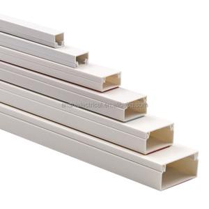 Goulotte de câble <span class=keywords><strong>en</strong></span> <span class=keywords><strong>plastique</strong></span> d'usine avec ruban adhésif Goulotte de conduit de fil électrique <span class=keywords><strong>en</strong></span> PVC Goulotte de câble <span class=keywords><strong>en</strong></span> PVC avec autocollant - Product Image 2