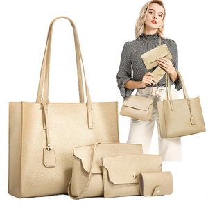 Ensemble de 4 sacs fourre-tout en cuir PU pour femmes, sacs à main décontractés à bandoulière, fermeture à rabat classique, beige, grande capacité, usage quotidien - Product Image 1