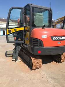 DOOSAN-Miniexcavadora de orugas de 6 toneladas, precio bajo, peso operativo de 25 toneladas, características del núcleo del motor de la bomba del motor - Product Image 6