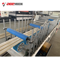 Machine de fabrication de panneaux de terrasse en composite plastique WPC et de panneaux stratifiés en film PVC, certifiée CE, en promotion