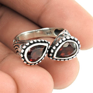 Lujo hecho a mano diseño delicado rojo granate natural piedra preciosa Unisex 925 anillos de plata esterlina al costo más bajo OEM ODM - Product Image 1