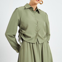 Ensemble coordonné modeste pour femme : chemise boutonnée et jupe longue à taille élastiquée avec cordon de serrage