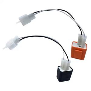 Câble adaptateur de relais de <span class=keywords><strong>moto</strong></span> 2 broches 12V LED relais de <span class=keywords><strong>clignotant</strong></span> à fréquence réglable pour clignotants relais clignotants - Product Image 1