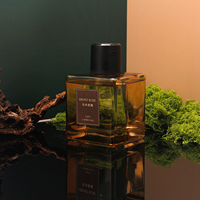 Diffuseur de parfum d'ambiance de luxe en verre blanc avec bâtonnets en fibre, diffuseur d'huiles essentielles d'aromathérapie, logo personnalisé OEM