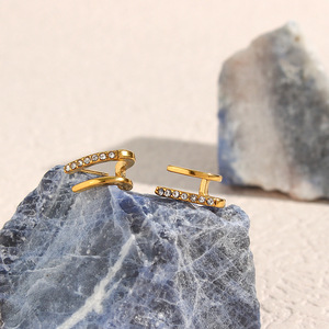 Gioielli di alta qualità orecchini da donna con diamanti orecchini a bottone in acciaio inossidabile gioielli Non appannati placcati in oro 18 carati ipoallergenici - Product Image 5