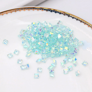 Strass en résine AB pour ongles, carrés de 4 mm, dos plat, cristaux pour décorations d'art des ongles DIY - Product Image 2