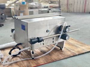 Machine de tronçonnage de bobinage d'intestin de chèvre de grande capacité/presse à rouler l'intestin de porc/machine de tuyauterie de tuyaux d'enveloppe de porc - Product Image 2