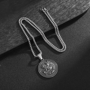 Collar con Colgante de Caballero Matando al Dragón de San Jorge en Acero Inoxidable, Estilo Vintage, Unisex, Cadena de 3mm y 60cm - Product Image 4