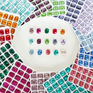 Vente en gros d'accessoires de bijouterie DIY avec des strass en verre K9 à fond pointu, rectangulaires, octogonaux et à surface plate, directement du fabricant. - Product Image 2