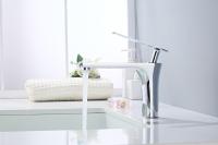 Nouvelle conception moderne, robinet mélangeur de lavabo en laiton durable, multifonctionnel, anti-éclaboussures, monocommande, eau chaude et froide, finition chromée