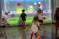 Simulateur de football interactif en projection intérieure, jeu de réalité virtuelle pour enfants, divertissement et entraînement sportif