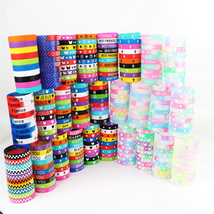 Pulseras <span class=keywords><strong>de</strong></span> Silicona Personalizadas Económicas en 14 Colores Surtidos <span class=keywords><strong>de</strong></span> 3/4 <span class=keywords><strong>de</strong></span> Pulgada con Números <span class=keywords><strong>de</strong></span> <span class=keywords><strong>Serie</strong></span> para Eventos y Fiestas - Product Image 5