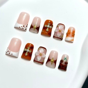 Faux ongles à presser faits main, motif bec de canard, sculptés en 3D, à pois, French manucure, réutilisables, couvrance totale, vente en gros - Product Image 4