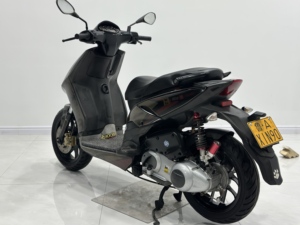 Scooter Moto Usato <span class=keywords><strong>Piaggio</strong></span> Typhoon SR MOTA RD150 150CC >80km/h di Qualità Superiore - Product Image 6