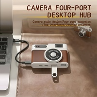 Hub USB Rétro Style Appareil Photo 4 Ports (2 USB-C, 2 USB-A) – Station d'Accueil de Bureau Vintage pour Téléphone, Ordinateur Portable, Tablette, Souris, Clavier