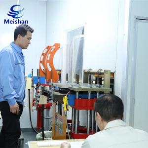 Badge Meishan Creative : Étoiles de football légendaires, buts emblématiques, moments décisifs, couleurs dynamiques, design dynamique, cadeau pour les fans, accessoire - Product Image 5