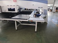 Presse à poinçonner hydraulique CNC Dontzer DES-300 55kW 380V pour tôles métalliques