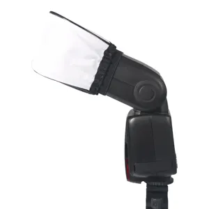 Diffusore di rimbalzo Flash Mini Speedlight universale morbido per torcia per fotocamera