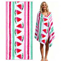 Serviette de plage en microfibre suédée personnalisée avec logo OEM, anti-sable, imprimé pastèque, séchage rapide, grande taille, pour voyage et piscine, idéale pour les cadeaux d'été