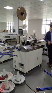 Livraison rapide automatique fil terminal presse et soudure machine câble sertissage et trempage étain équipement - Product Image 4