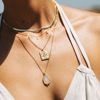 Collier pendentif en laiton plaqué or avec pièce de monnaie en forme d'arbre, bijoux Gemnel Bohemia