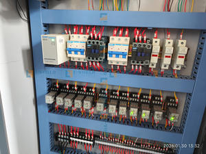 Scie à découper automatique à double tête Eworld pour fenêtres en PVC/UPVC et aluminium avec moteur, machine de découpe d'aluminium à double tête CNC à vendre - Product Image 2