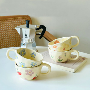 Taza de Café de Cerámica Irregular Hecha a Mano con Flores Bajo la Esmalte, Taza de Cereza - Product Image 1