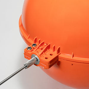 Bolas marcadoras Powerline 600mm Bola de marcado diurno naranja internacional instalada en líneas de alto voltaje y soportes de pilón - Product Image 4