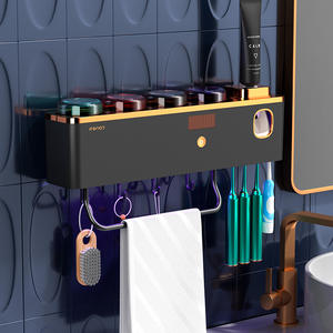 Support mural pour brosse à dents Ronas avec lumière UV pour le rangement et l'organisation de la salle de bain - Product Image 1