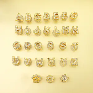 <span class=keywords><strong>Sandalias</strong></span> de aleación con diamantes de imitación, accesorios de charm de zapato con palabras doradas, hebilla de zapato con letras y corona, superventas - Product Image 1