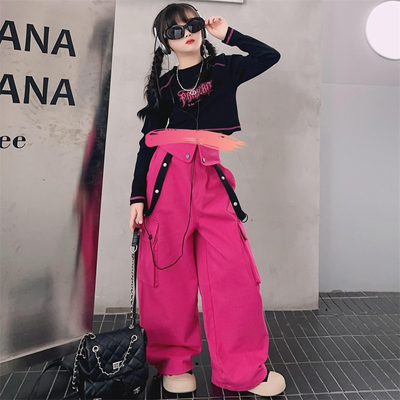 atuendos para chicas adolescentes 2024 de moda en diseños