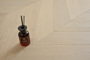 เชฟรอนไม้เชิงวิศวกรรมพื้นไม้ปาร์เก้ลวดเคลือบยูวีสีขาวแปรงโอ๊คพื้นไม้<span class=keywords><strong>ลอย</strong></span> - Product Image 3