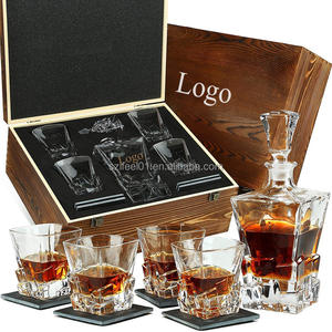 Ensemble de verres à whisky et à liqueur personnalisés avec logo, boîte en bois, pierres à whisky artisanales, verre en cristal de 60 ml pour hôtels et cadeaux d'affaires - Product Image 1