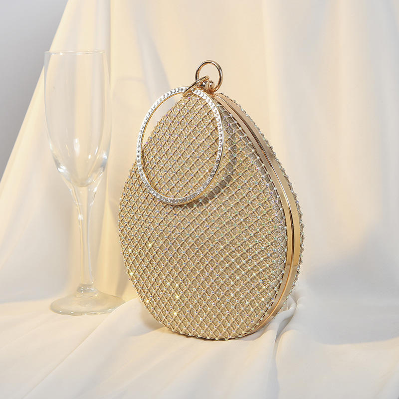 โกลเด้น